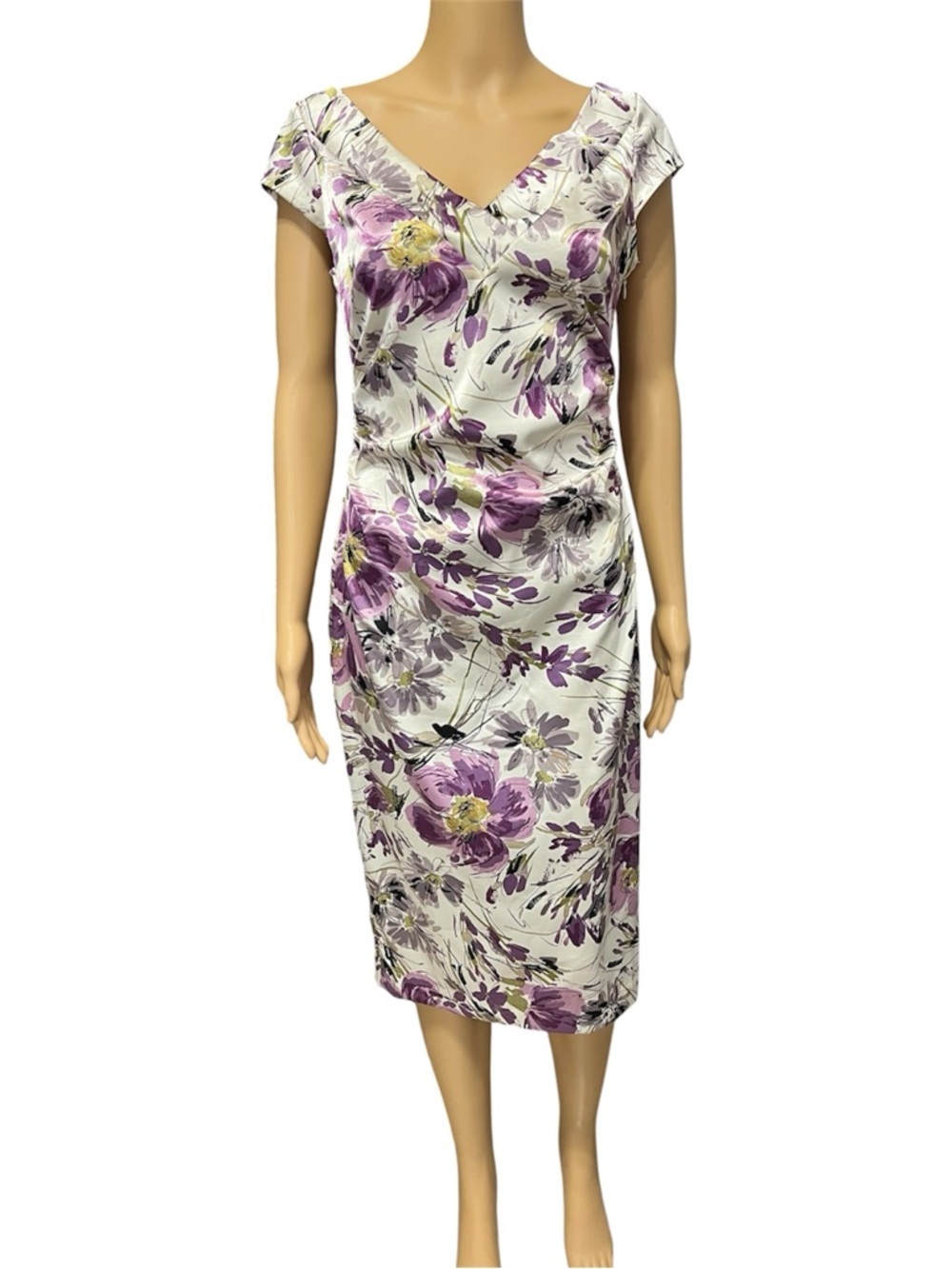 Maggy London Ivory/ Purple Floral Sheath Dress V-Neckline Cap Sleeves Size 6